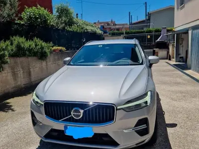 Usata Volvo XC60 197 CV (144 kW) 2022 Grigio SUV