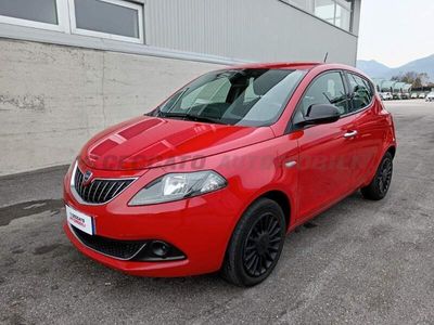 usata Lancia Ypsilon III 2021 1.0 firefly hybrid Silver s&s 70cv