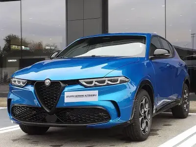 Käytetty Alfa Romeo Tonale Sprint 131 HP (96 kW) 2024 Sininen Katumaasturi