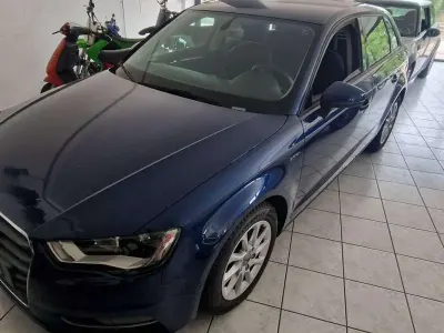 Usata Audi A3 Ambition 110 CV (80 kW) 2015 Blu/azzurro Berlina