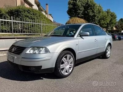 Usata VW Passat Highline 130 CV (95 kW) 2001 Grigio Berlina