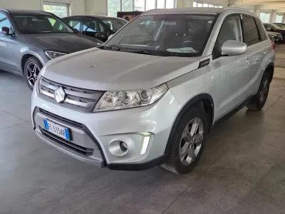 Usata Suzuki Vitara 120 CV (88 kW) 2017 Grigio SUV