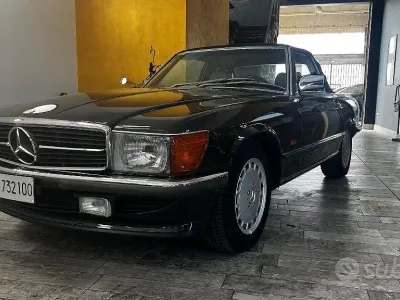 Usata Mercedes SL300 188 CV (138 kW) 1989 Grigio Cabrio