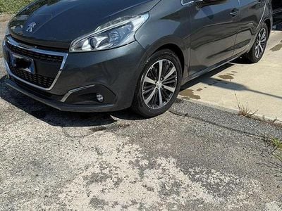 Usata Peugeot 208 Allure 75 CV (55 kW) 2017 Grigio Utilitaria