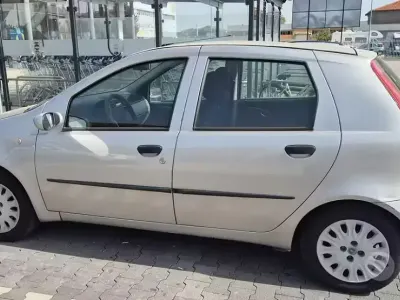 Usata Fiat Punto 80 CV (58 kW) 2000 Giallo Utilitaria