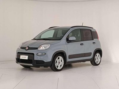 Usata Fiat Panda City Life 69 CV (50 kW) 2023 Grigio moda pastello Utilitaria