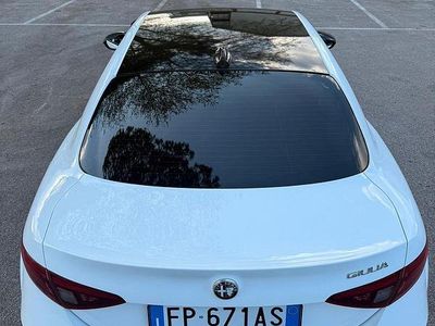 Usata Alfa Romeo Giulia 150 CV (110 kW) 2018 Bianco Berlina