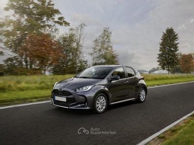 Usata Mazda 2 92 CV (67 kW) 2023 Rosso Utilitaria