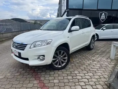 Usata Toyota RAV4 Style 150 CV (110 kW) 2012 Bianco SUV