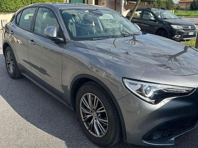 Second-hand Alfa Romeo Stelvio Executive 179 CP (131 kW) 2018 Gri SUV