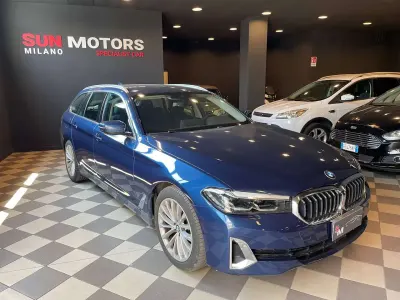 Usata BMW 520 Luxury Line 190 CV (139 kW) 2021 Blu/azzurro Station wagon