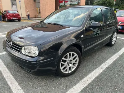 Usata VW Golf IV Highline 105 CV (77 kW) 2003 Nero Berlina
