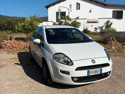 Usata Fiat Punto 95 CV (69 kW) 2015 Bianco Utilitaria