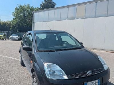 Occasion Ford Fiesta 75 ch (55 kW) 2003 Noir Citadine
