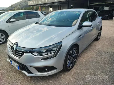 Usata Renault Mégane IV 110 CV (80 kW) 2018 Grigio Berlina