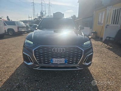 Begagnad Audi Q5 204 HK (150 kW) 2022 Grå SUV