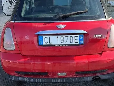 Usata Mini Cooper 75 CV (55 kW) 2004 Rosso Utilitaria