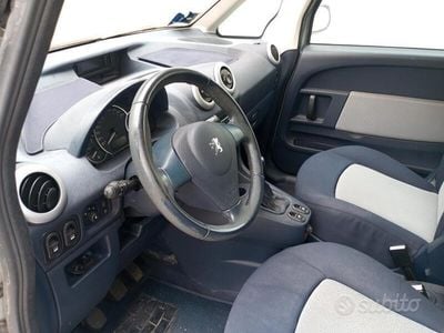 Peugeot 1007