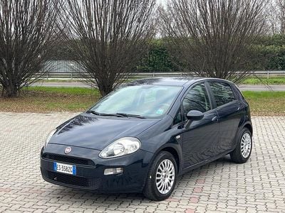 Nero Usata 2013 Fiat Punto Lounge Berlina | 4200 € (Buon prezzo)