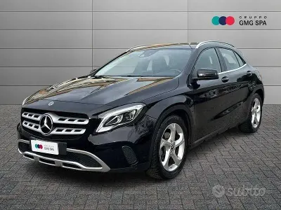 Usata Mercedes GLA180 122 CV (89 kW) 2019 Nero SUV