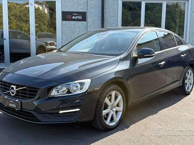 Usata Volvo S60 Momentum 150 CV (110 kW) 2016 Grigio Berlina