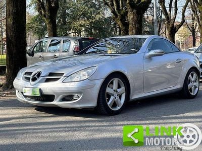 Usata Mercedes SLK200 163 CV (119 kW) 2006 Argento Cabrio