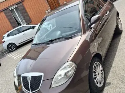 Usata Lancia Ypsilon 60 CV (44 kW) 2009 Utilitaria