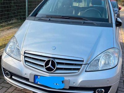 Usata Mercedes A180 Elegance 2009 Grigio Monovolume