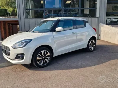 Usata Suzuki Swift 90 CV (66 kW) 2019 Bianco Utilitaria