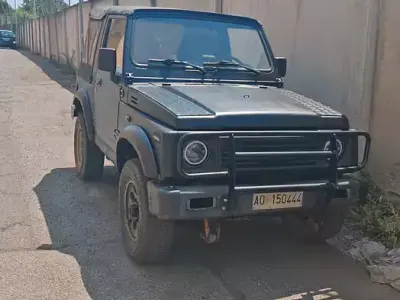 Usata Suzuki Samurai 45 CV (33 kW) 1986 Nero SUV