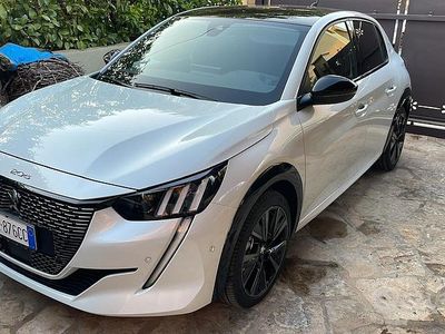 Usata Peugeot 208 GTi 102 CV (75 kW) 2022 Bianco Utilitaria