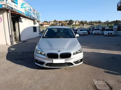 Usata BMW 214 Luxury Line 90 CV (66 kW) 2016 Grigio Station wagon