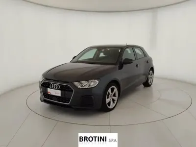 Usata Audi A1 Sportback Admired 95 CV (69 kW) 2020 Grigio metallizzato Utilitaria
