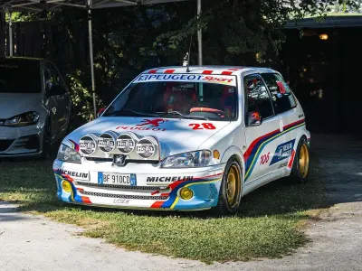 Usata Peugeot 106 Sport 75 CV (55 kW) 1998 Bianco Utilitaria