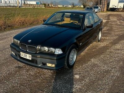 Usata BMW 318 140 CV (102 kW) 1996 Coupé