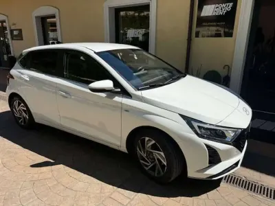Usata Hyundai i20 Prime 101 CV (74 kW) 2024 Bianco Utilitaria