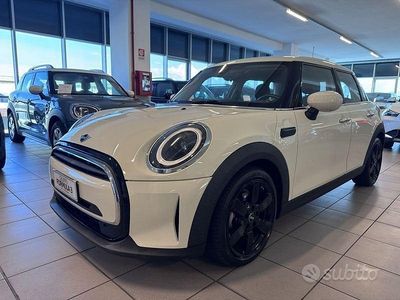 Bianco Usata 2021 Mini Cooper Classic Utilitaria | 24.900 € (Molto cara)