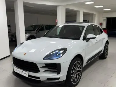 Usata Porsche Macan 245 CV (180 kW) 2019 Bianco SUV