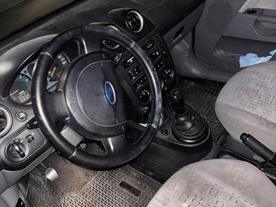 Usata Ford Fiesta 2003 Berlina