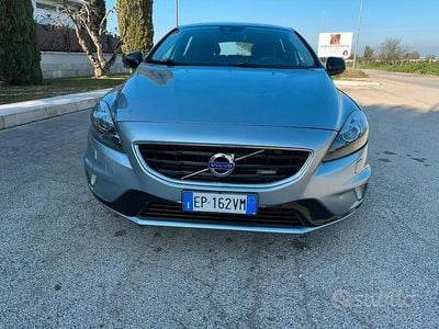 Usata Volvo V40 115 CV (84 kW) 2013 Grigio Berlina