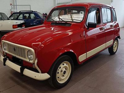 Usata Renault R4 33 CV (24 kW) 1990 Rosso