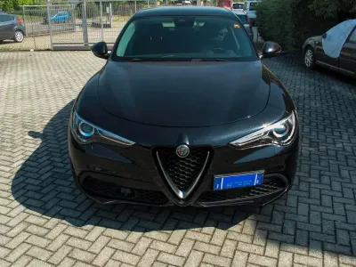 Usata Alfa Romeo Stelvio Business 160 CV (117 kW) 2020 Nero SUV