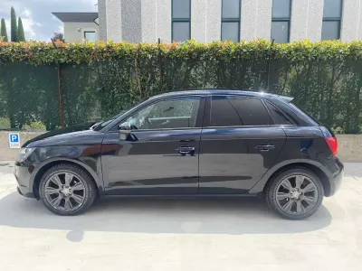 Usata Audi A1 Sportback Ambiente 86 CV (63 kW) 2013 Utilitaria
