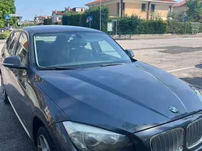 Usata BMW X1 143 CV (105 kW) 2013 Grigio SUV
