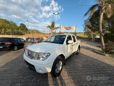 Second-hand Nissan Navara XE 190 CP (139 kW) 2012 Alb Pickup