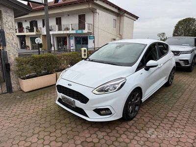 Usata Ford Fiesta ST-Line 86 CV (63 kW) 2018 Bianco Berlina