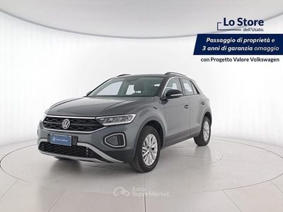 Usata VW T-Roc Life 150 CV (110 kW) 2025 Indium grey metallizzato nero SUV
