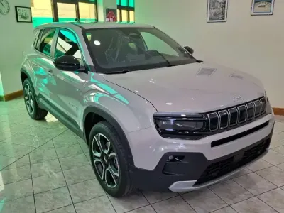 Ny Jeep Avenger Summit 101 HK (74 kW) 2026 Stone SUV