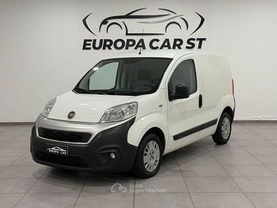 Käytetty Fiat Fiorino 80 HP (58 kW) 2016 Valkoinen Tila-auto