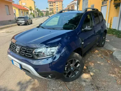 Usata Dacia Duster Anniversary 101 CV (74 kW) 2021 Blu/azzurro SUV